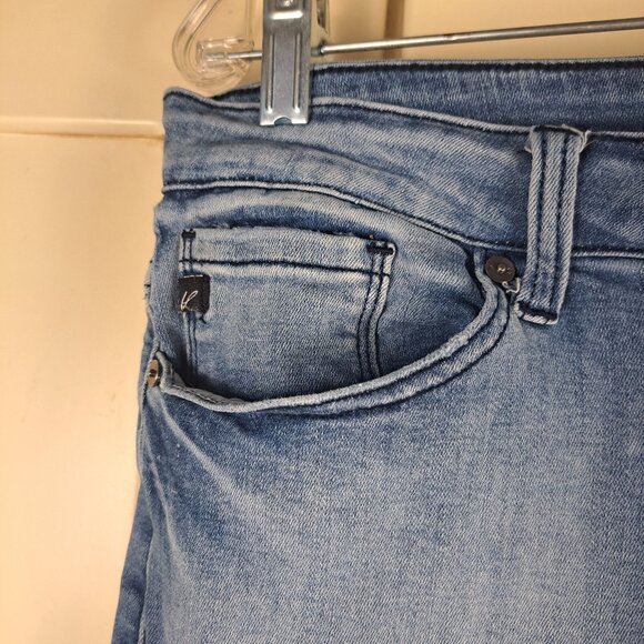 KanCan Lt Wash Distresses Embroidered Detail Fray Hem Skinny Jeans Sz 31 - Picture 6 of 14